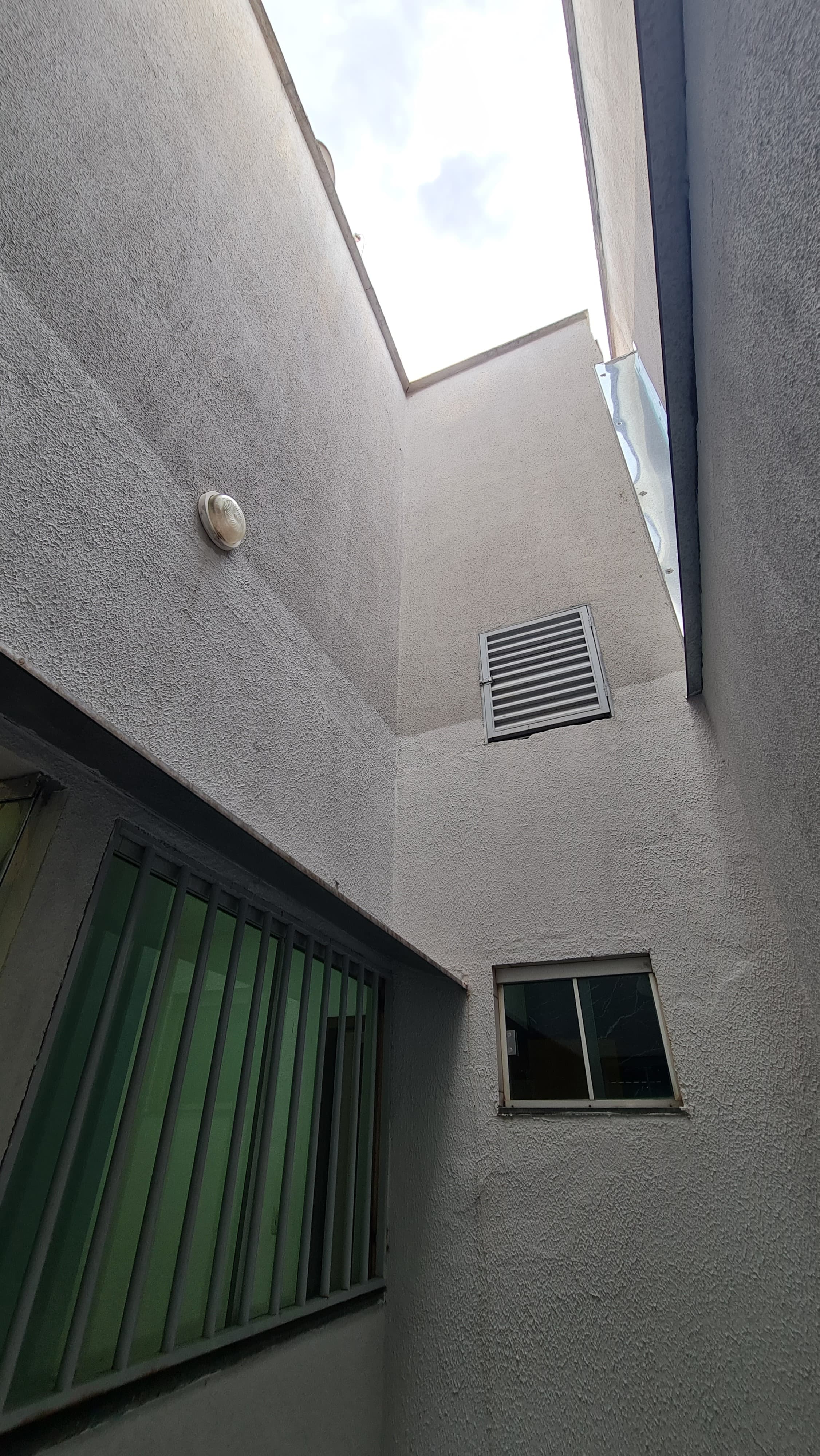 Casa linda no Jardim Fonte Nova, próximo ao parque Fonte Nova