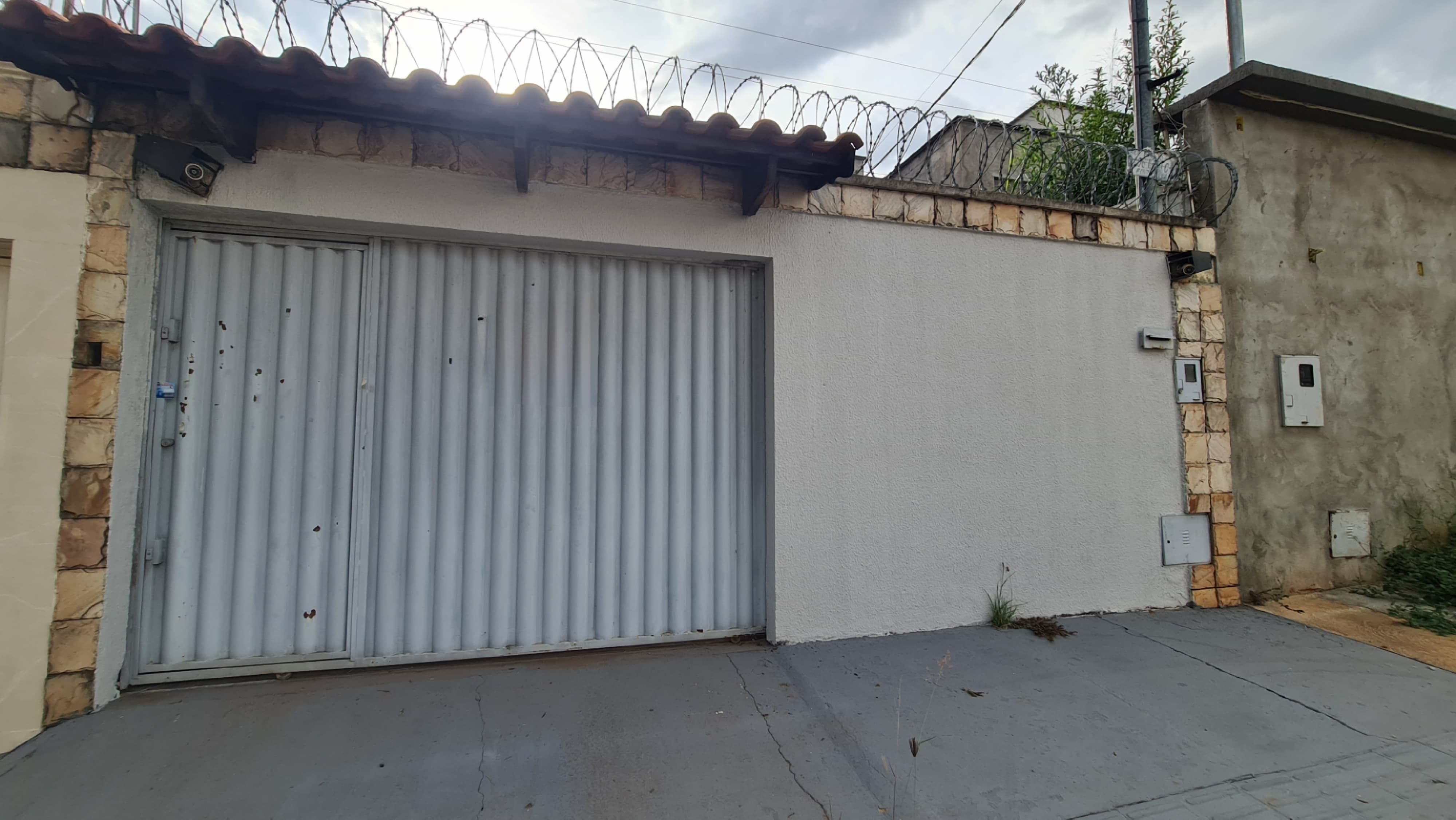 Casa linda no Jardim Fonte Nova, próximo ao parque Fonte Nova