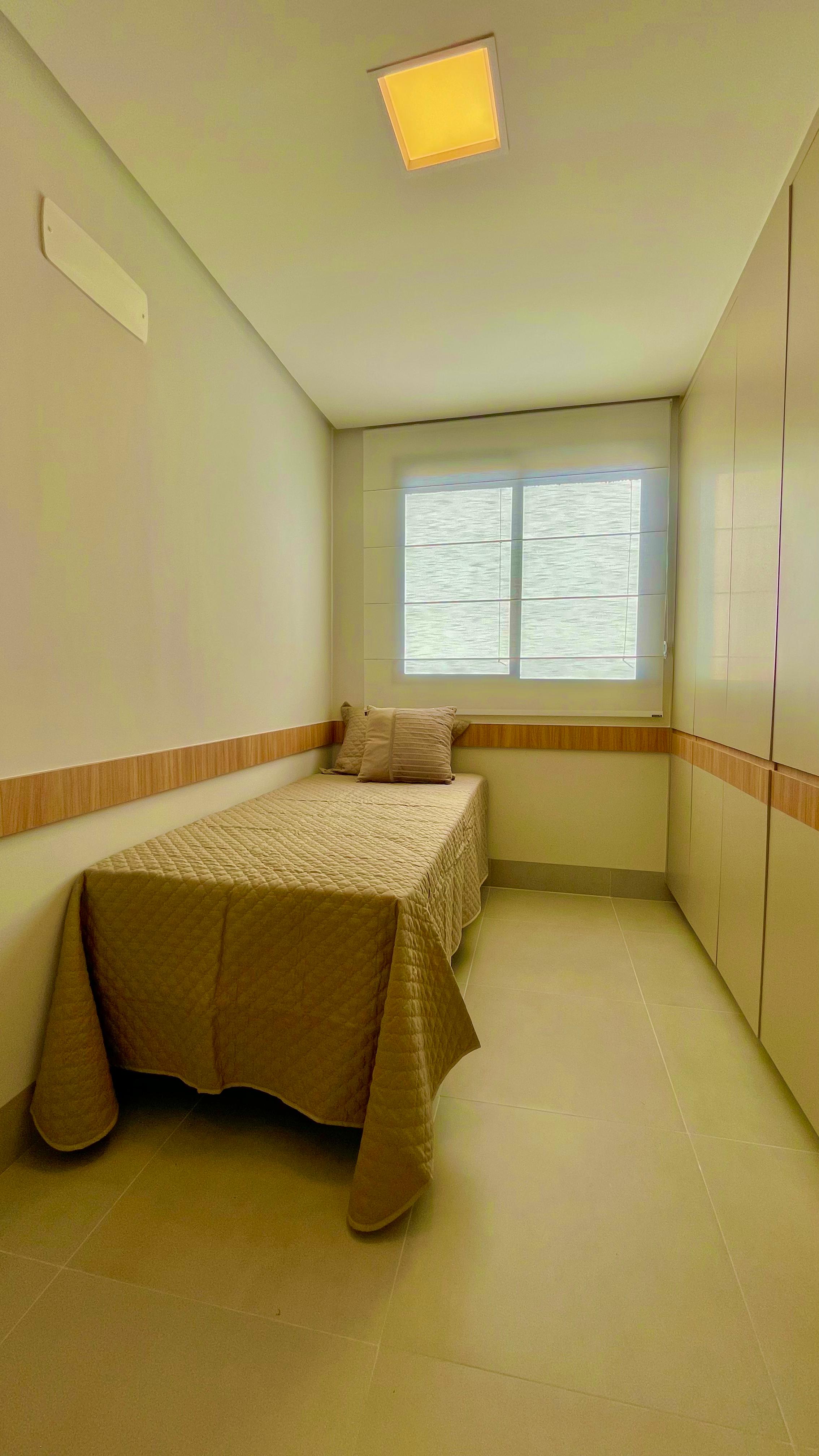 SOBRADO EM CONDOMÍNIO FECHADO INDIVIDUAL À VENDA – MODERNO, AMPLO E ELEGANTE!