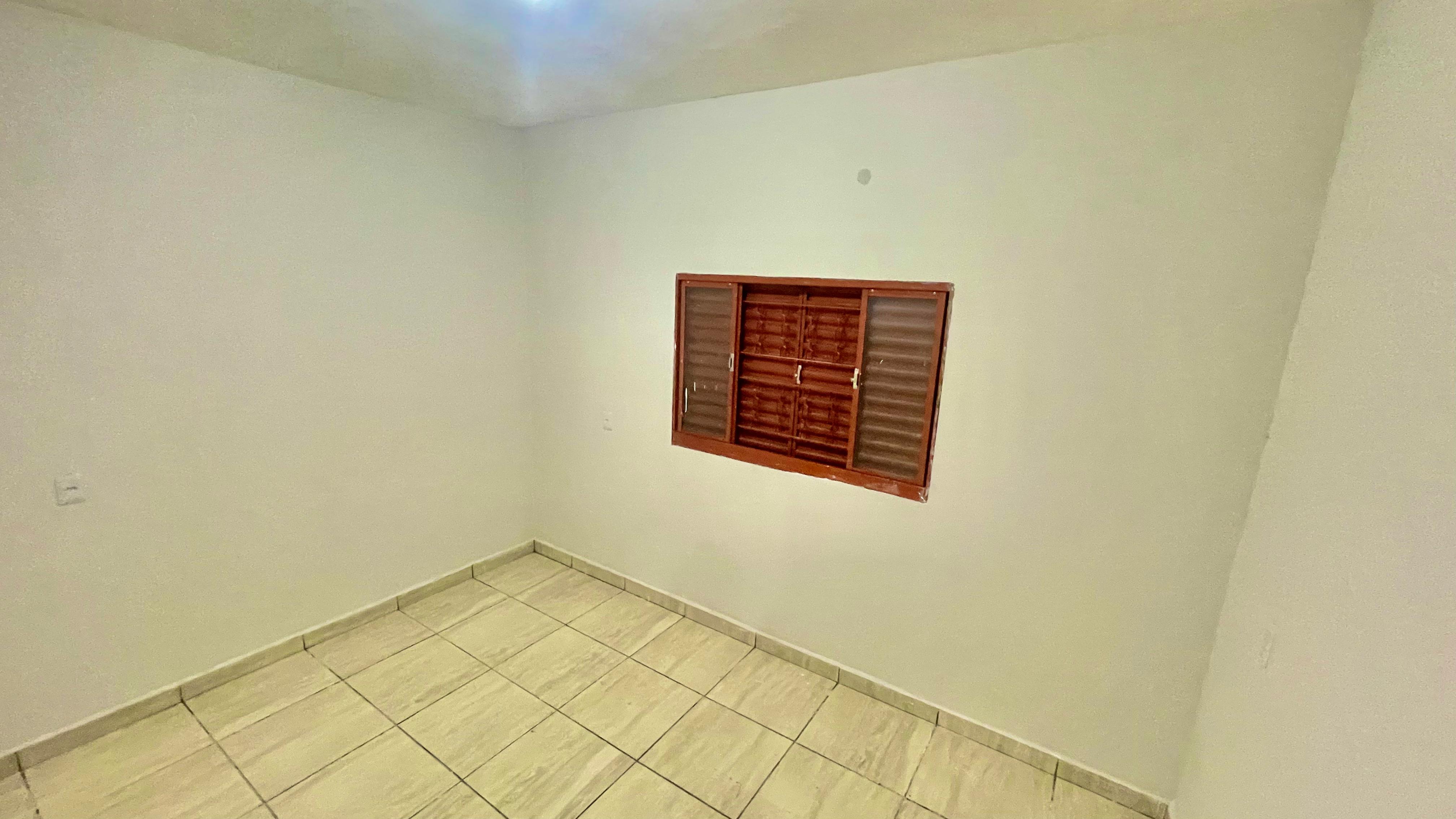 Uma casa super aconchegante com terreno de 200 metros quadrados e 120 de construção.