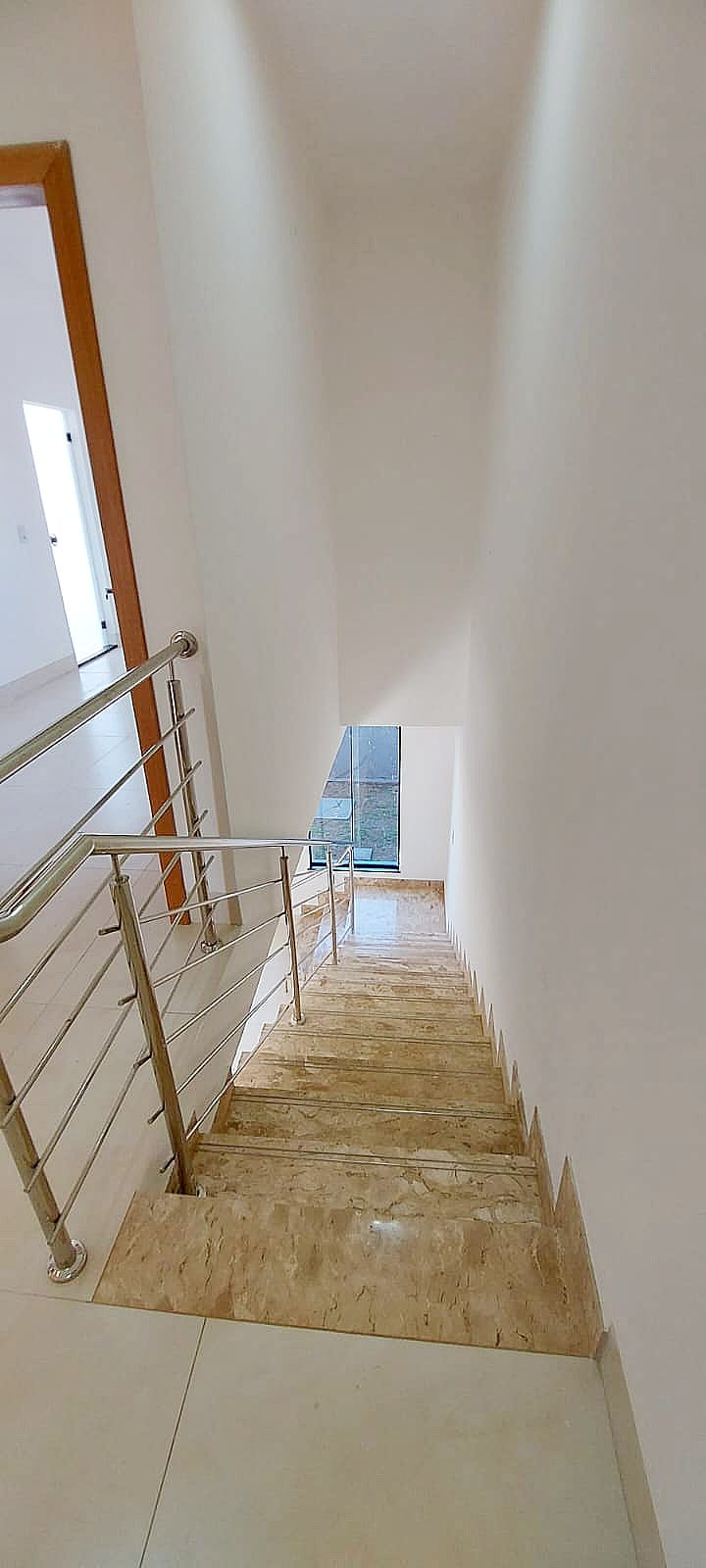 Oportunidade Única no Setor Morumbi – Sobrado com Localização Privilegiada!