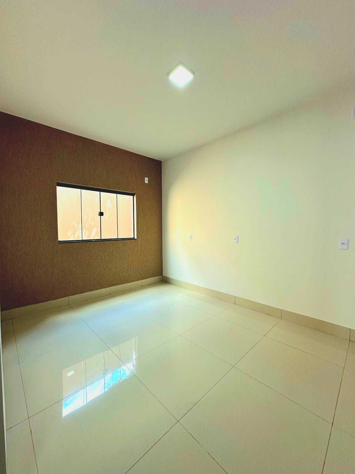 Casa Moderna 2 Quartos com Suíte no Residencial Triunfo I – 79,74m²