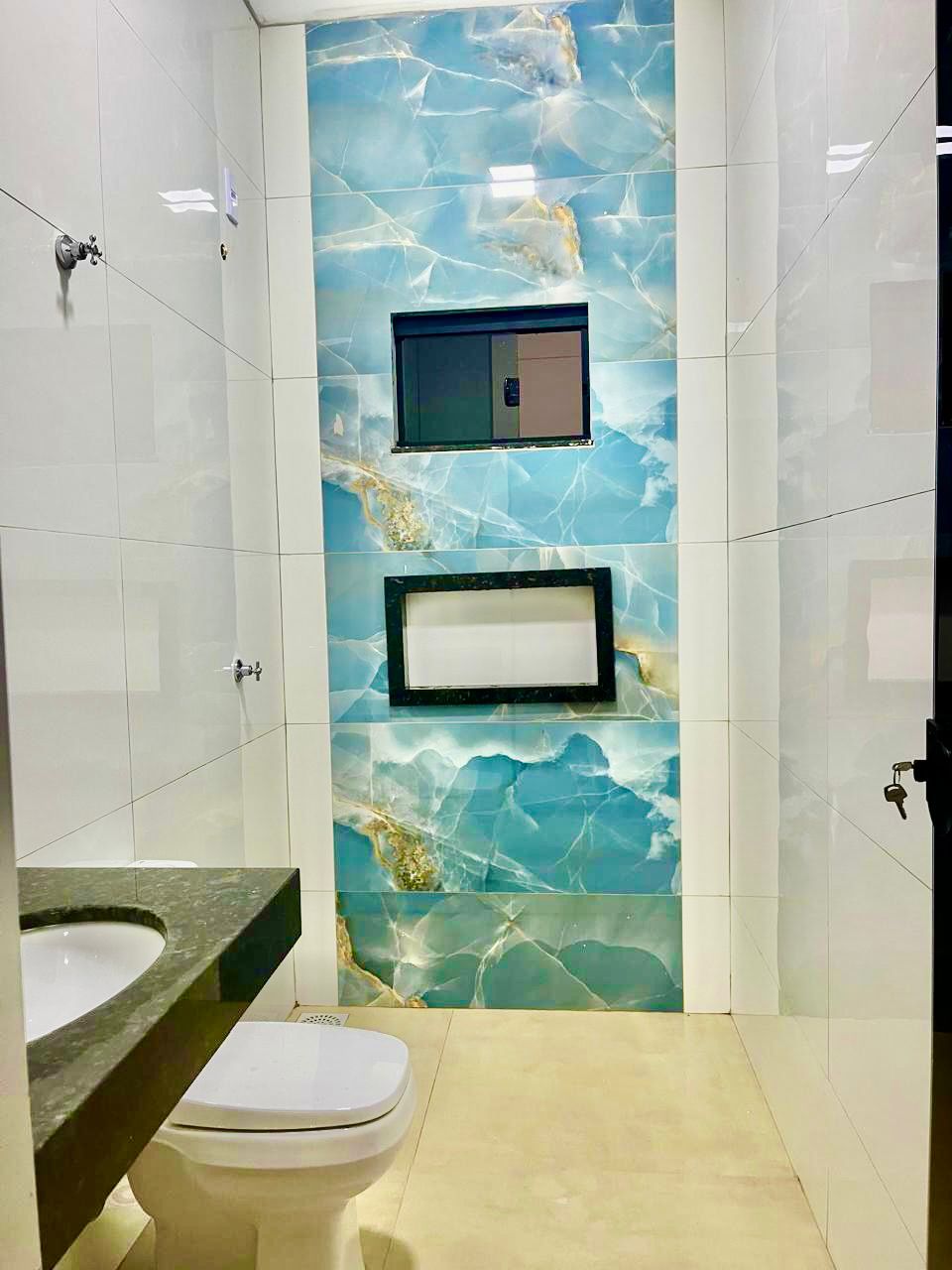 Casa aconchegante com área gourmet disponível para venda. 