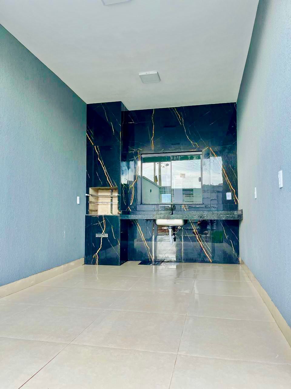 Casa aconchegante com área gourmet disponível para venda. 