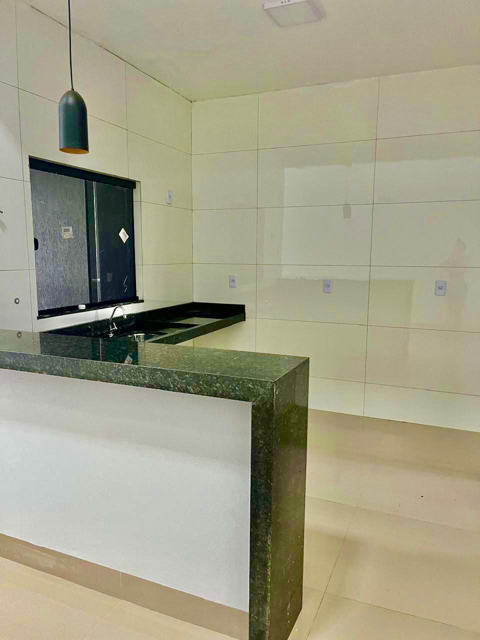 Casa aconchegante com área gourmet disponível para venda. 