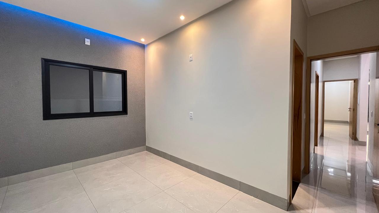 Casa auto padrão com 03 suítes disponível para venda, aceita financiamento.