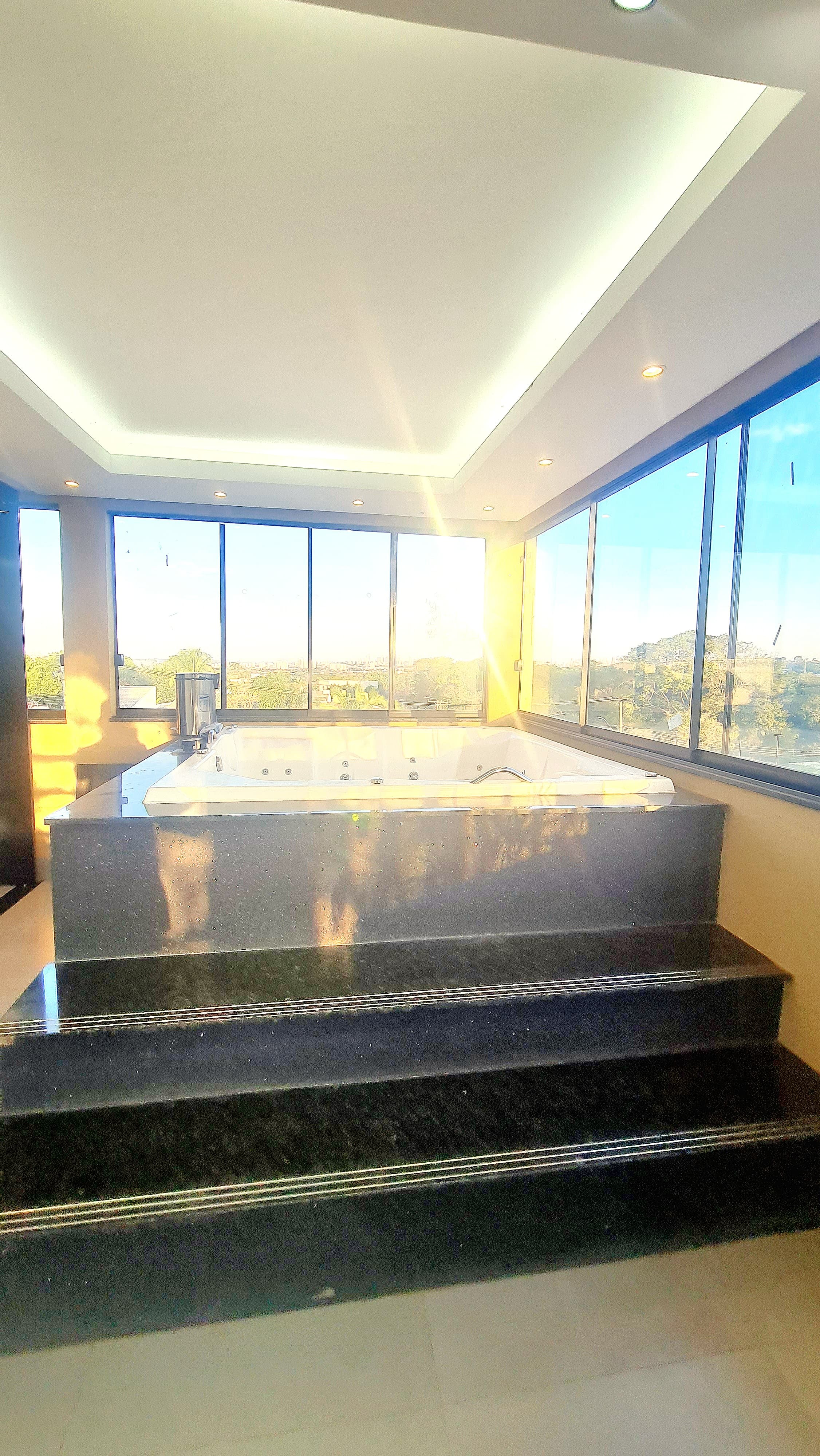 Sobrado - Venda, Parque das Flores, Goiânia, GO