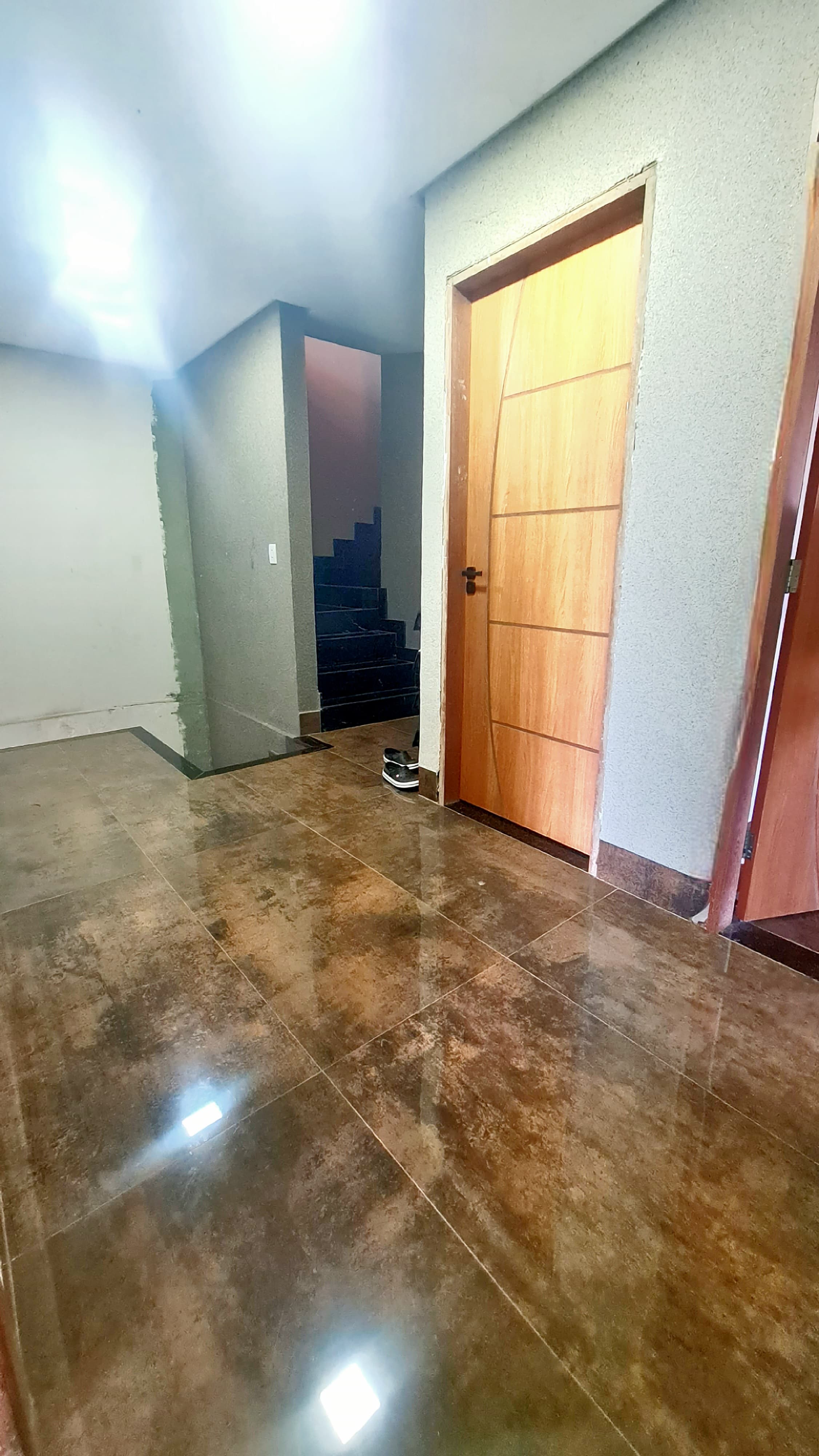 Residência de Alto Padrão com 3 Pavimentos, Piscina Aquecida, Espaço Gourmet e Vista Privilegiada para o Parque