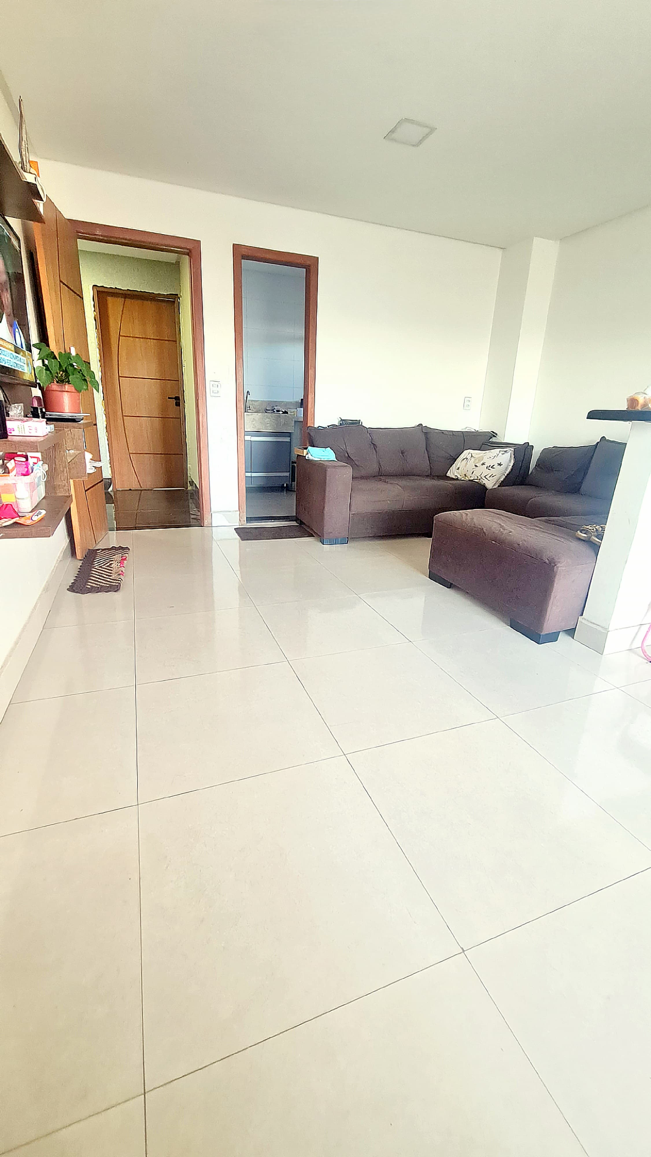 Residência de Alto Padrão com 3 Pavimentos, Piscina Aquecida, Espaço Gourmet e Vista Privilegiada para o Parque