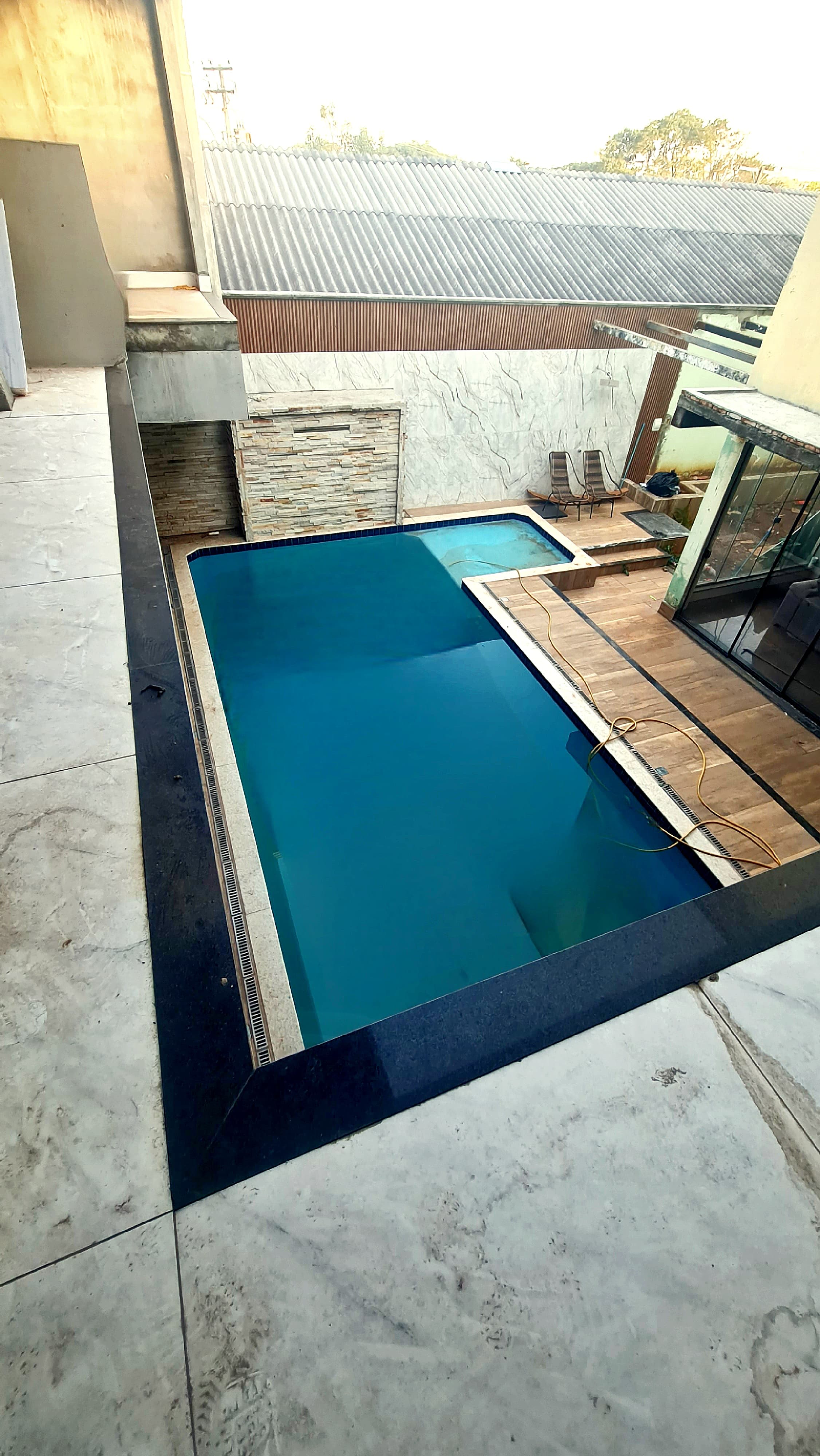 Residência de Alto Padrão com 3 Pavimentos, Piscina Aquecida, Espaço Gourmet e Vista Privilegiada para o Parque