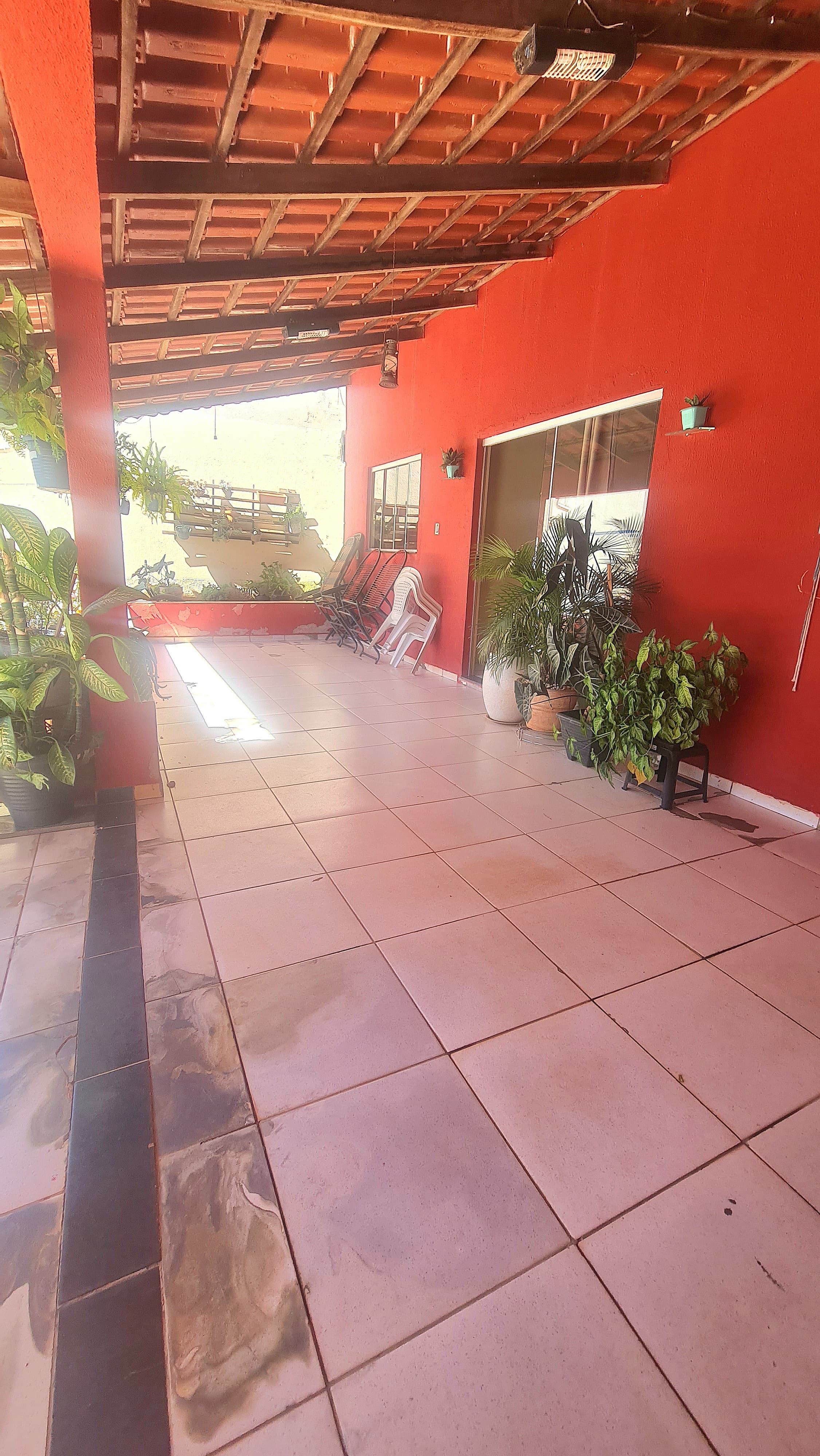 Casa Aconchegante com Quintal Amplo no Res. Triunfo – Ótima Localização!