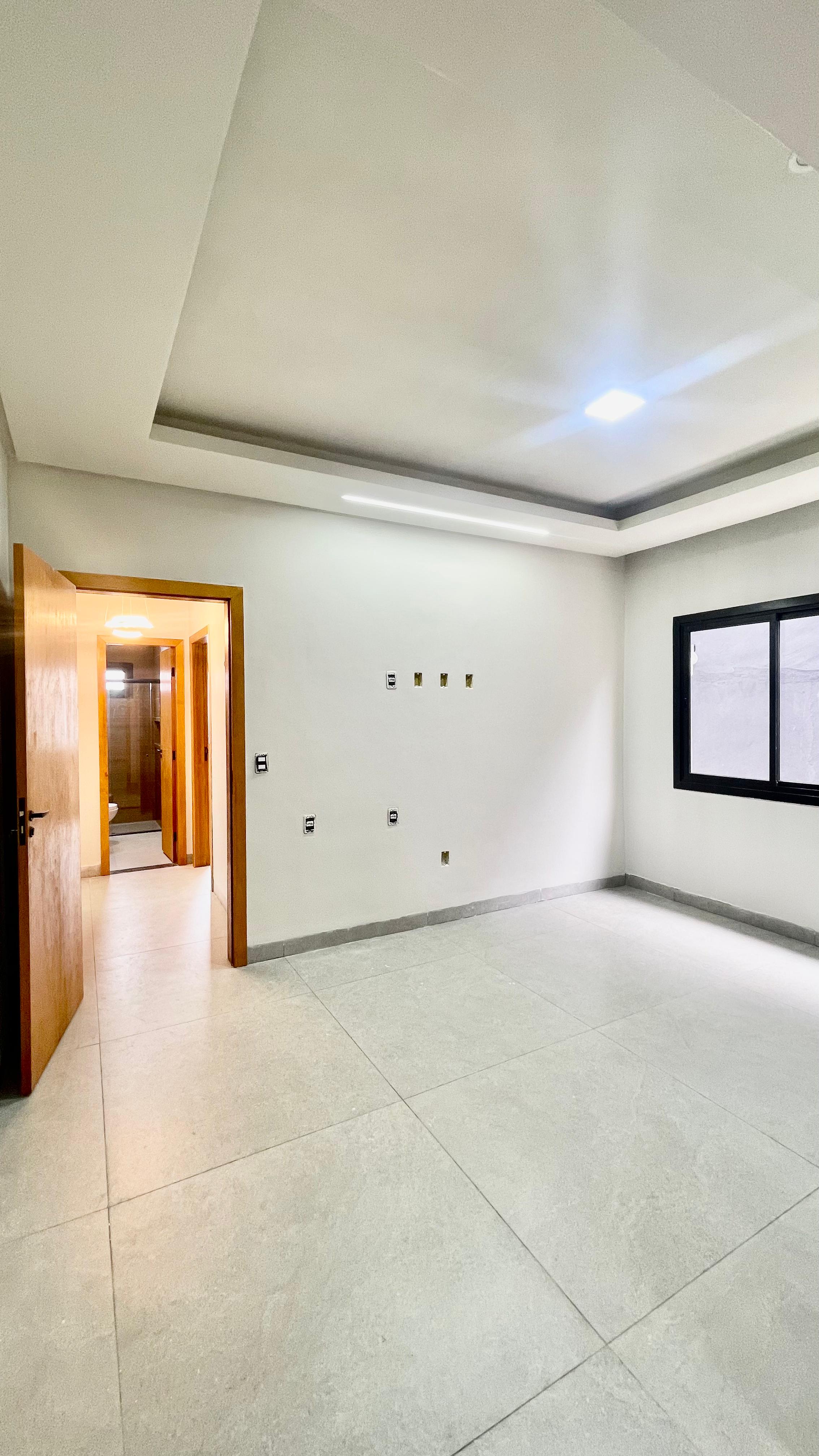 Imóvel para venda possui 360 metros quadrados com 3 quartos em Goiânia 2 - Goiânia - GO