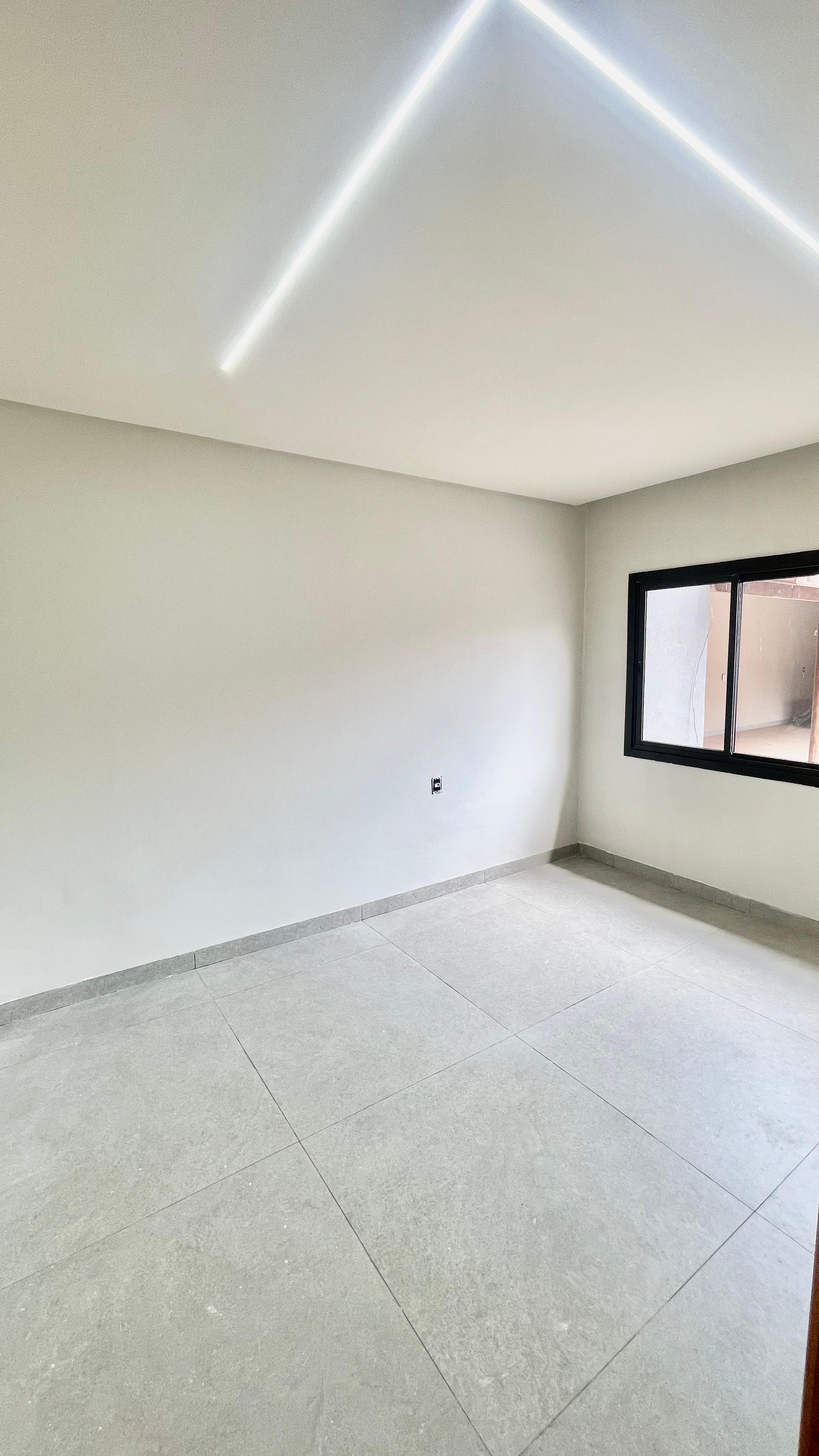 Imóvel para venda possui 360 metros quadrados com 3 quartos em Goiânia 2 - Goiânia - GO