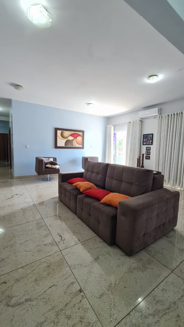 ? Sobrado de Alto Padrão à Venda em Goiânia – Setor Gentil Meireles