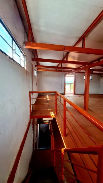 ? OPORTUNIDADE DE INVESTIMENTO – IMÓVEL COM GALPÃO + CASA + KITNET