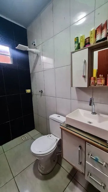 Casa Espaçosa no Jardim Curitiba: 3Q + Área Gourmet + Piscina