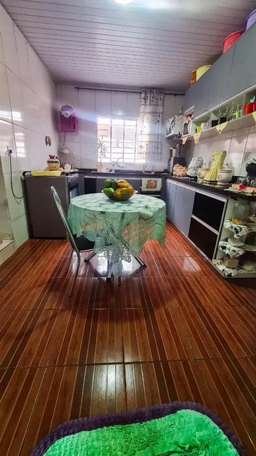Casa Espaçosa no Jardim Curitiba: 3Q + Área Gourmet + Piscina