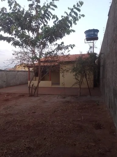CASA DE LOTE INTEIRO Á VENDA SETOR RECANTO DO BOSQUE GOIÂNIA-GO