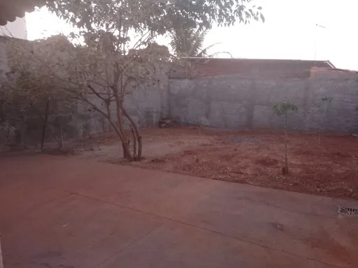 CASA DE LOTE INTEIRO Á VENDA SETOR RECANTO DO BOSQUE GOIÂNIA-GO