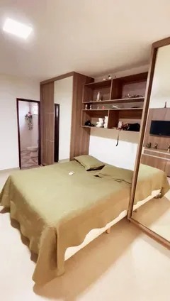Imóvel aconchegante com 05 quartos, Área do terreno 440 metros quadrados.