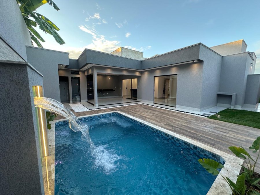 ?Uma casa que vai além do padrão: conforto, sofisticação e qualidade de vida.