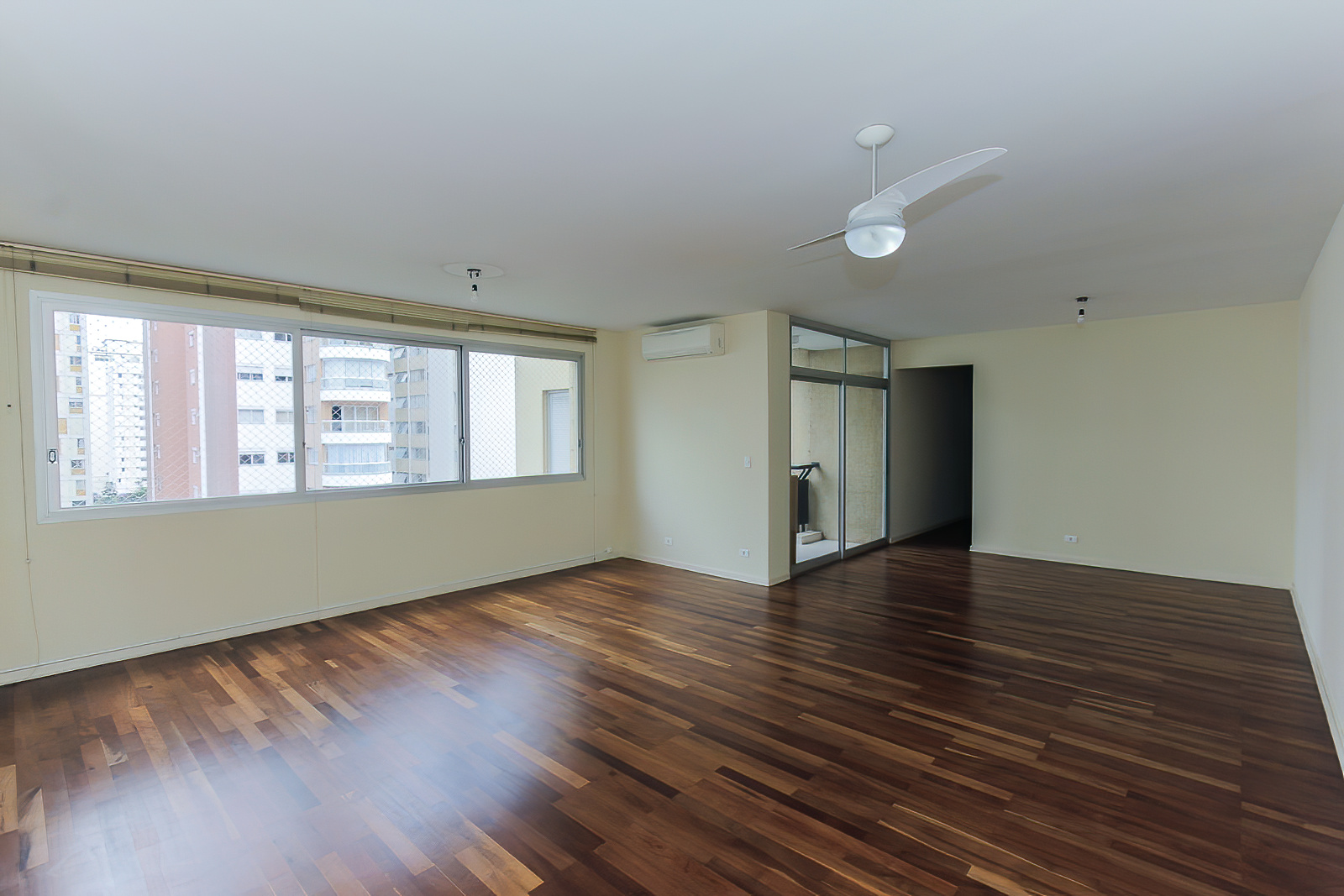 APARTAMENTO PARA LOCAÇÃO NO ITAIM BIBI
