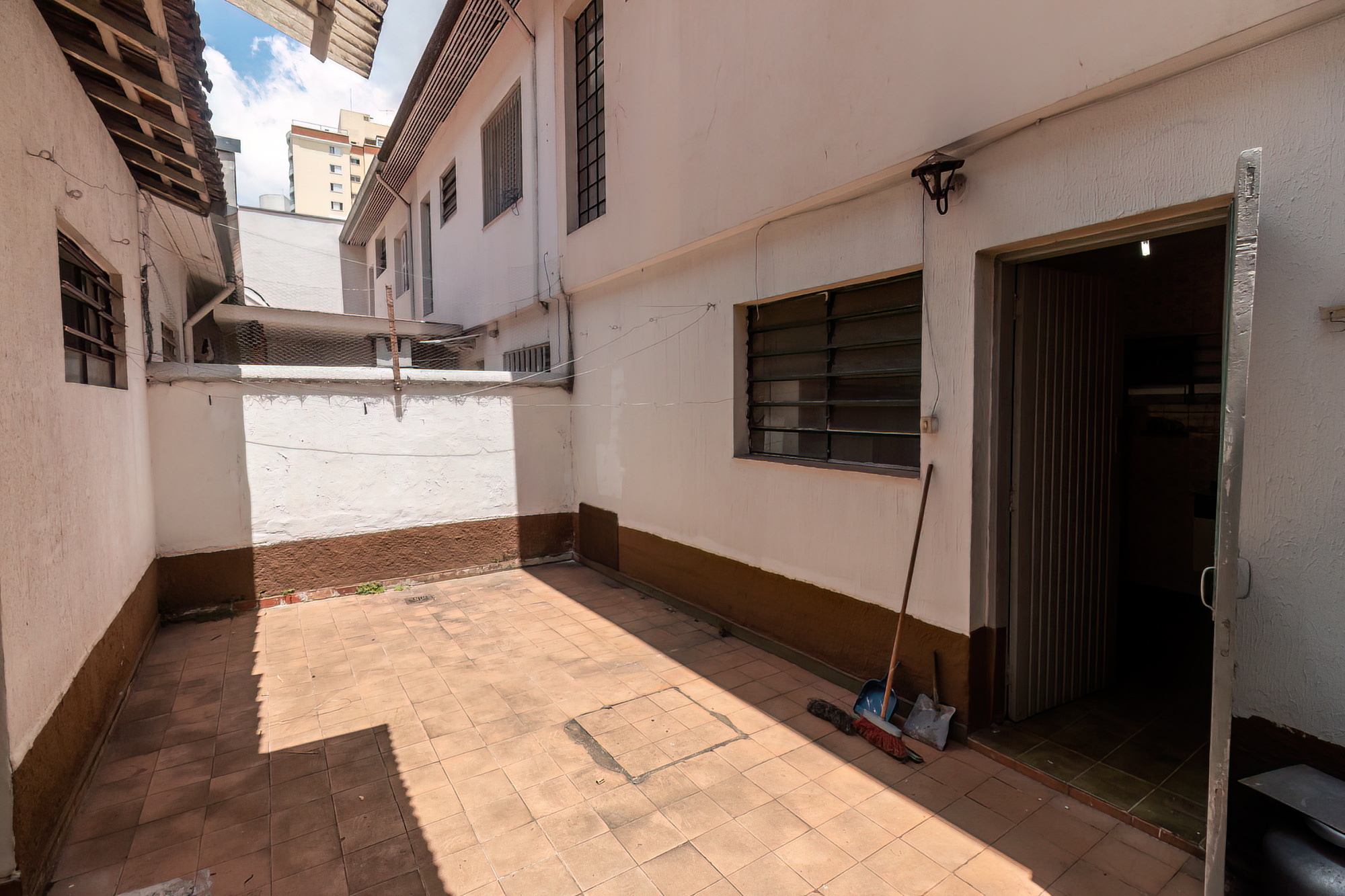 SOBRADO DE VILA PARA LOCAÇÃO NA VILA OLÍMPIA