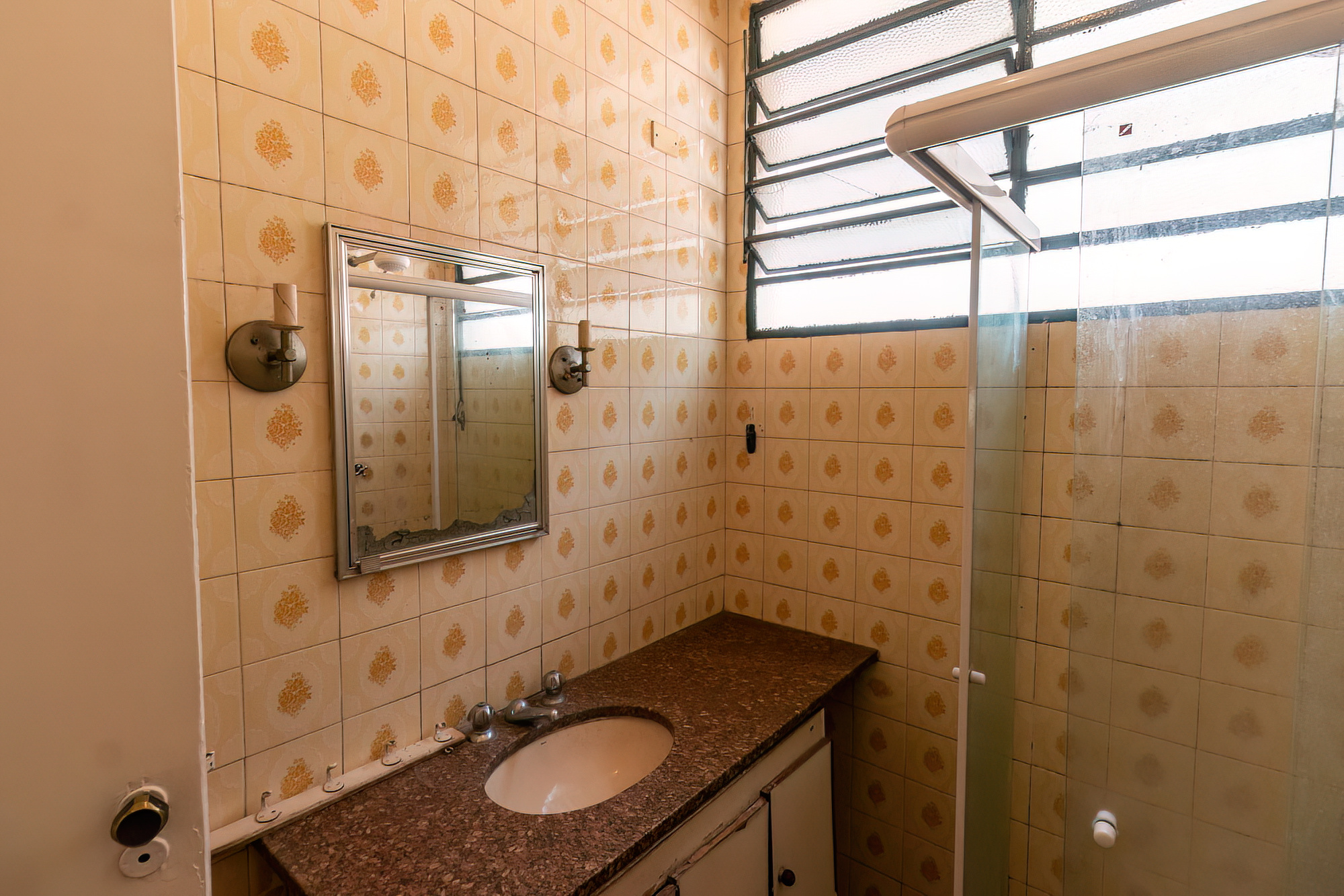 SOBRADO DE VILA PARA LOCAÇÃO NA VILA OLÍMPIA