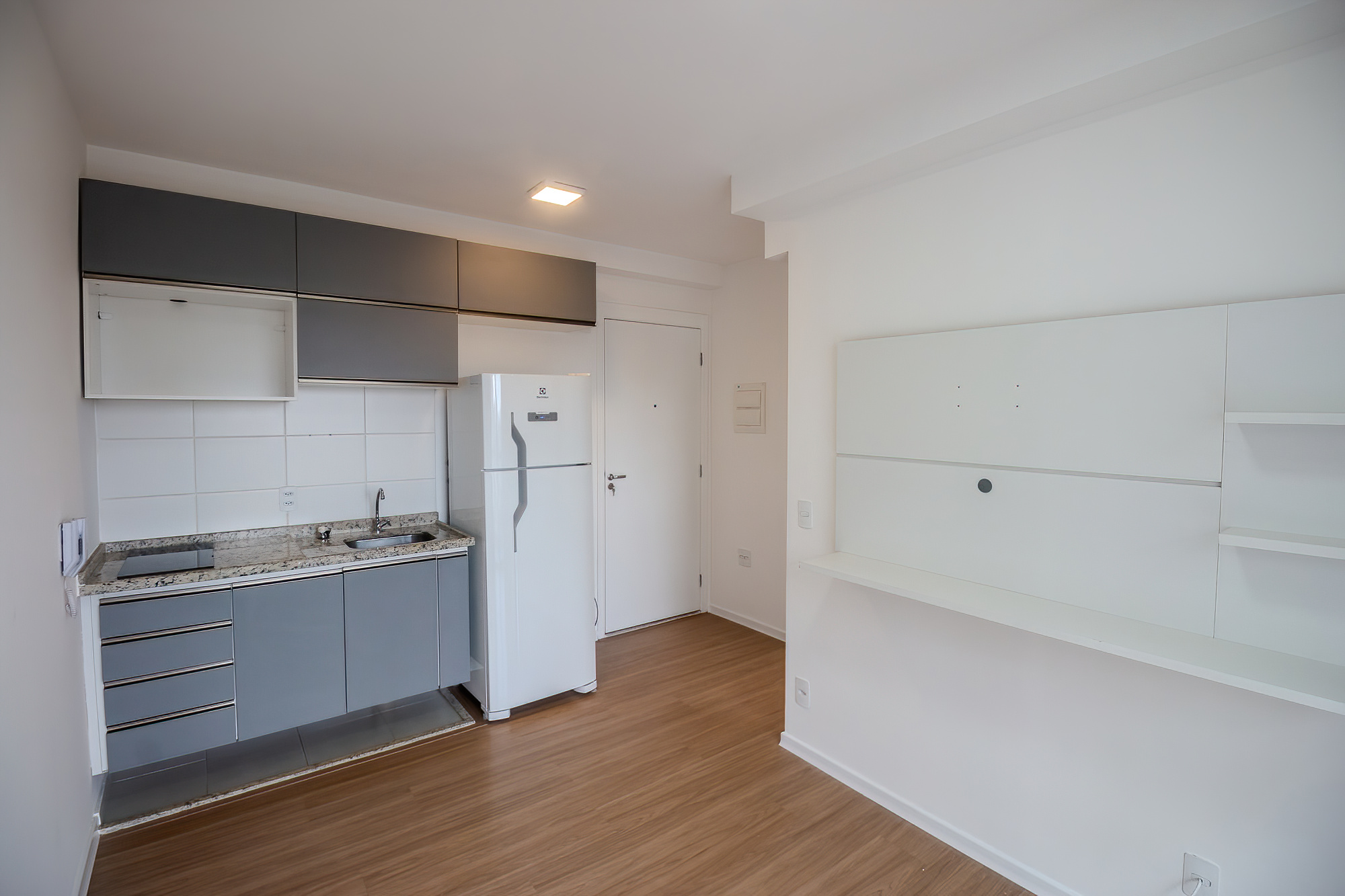 Apartamento para locação na Rua Guaicurus