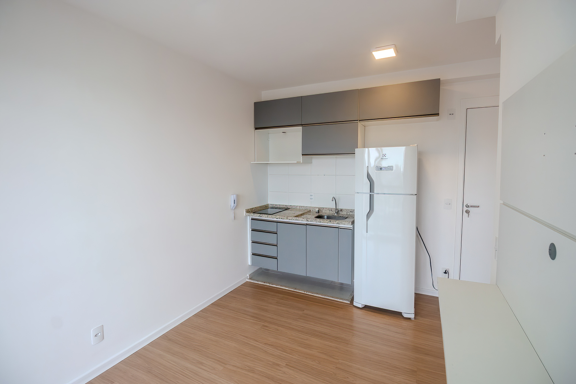 Apartamento para locação na Rua Guaicurus