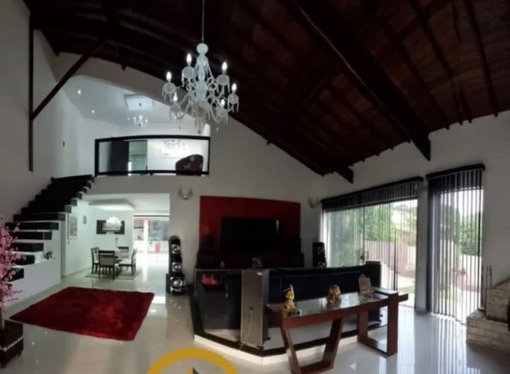 Casa em condomínio - Venda