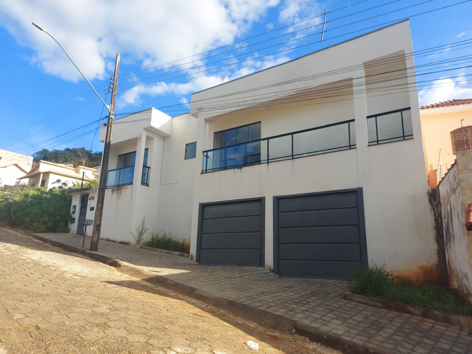 Locação - Casa com 3 Suítes I Acabamento de bom gosto no Solar dos Lagos – Conforto e Sustentabilidade
