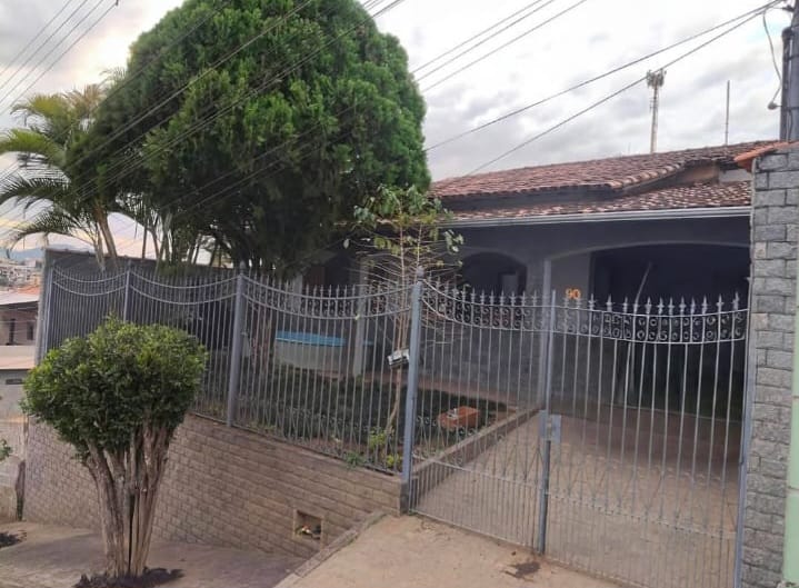 CASA À VENDA