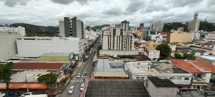 Excelente Apartamento com Vista Panorâmica e Armários Planejados no Centro - São Lourenço MG