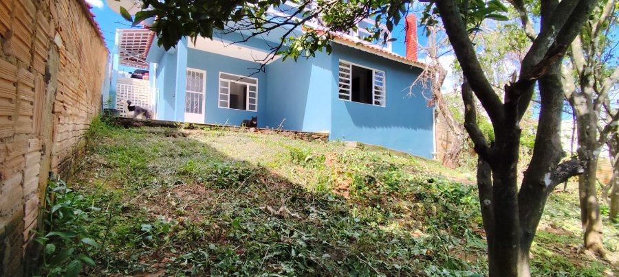 VENDA: Residência em bairro tranquilo e familiar! São Lourenço-MG