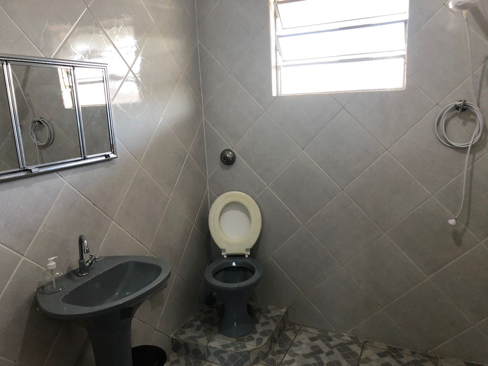 CASA NO JARDIM PLANALTO 