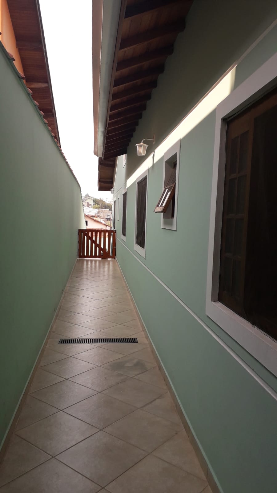 CASA  EM NOVA ARUJÁ