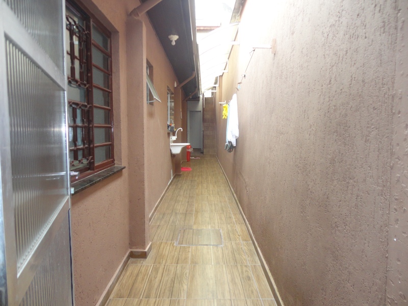 EXCELENTE TÉRREA BAIRRO ASSUNÇÃO - RECÉM-REFORMADA!