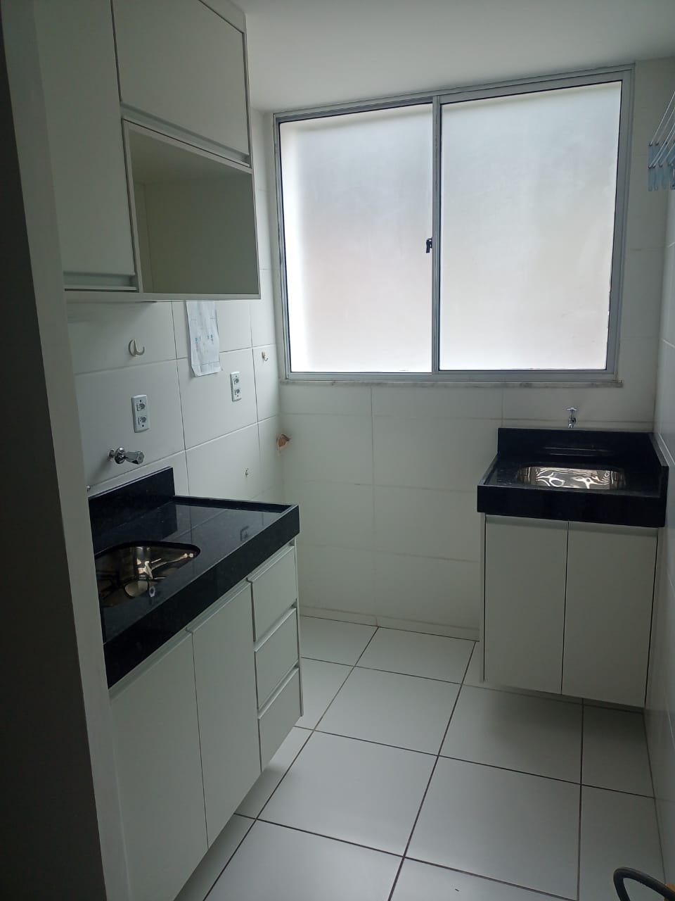 Apartamento com 2 dormitórios para alugar, 40 m² por R$ 850,00/mês - Borboleta - Juiz de Fora/MG