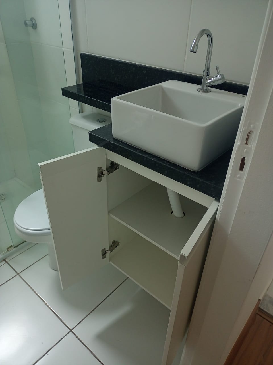 Apartamento com 2 dormitórios para alugar, 40 m² por R$ 850,00/mês - Borboleta - Juiz de Fora/MG