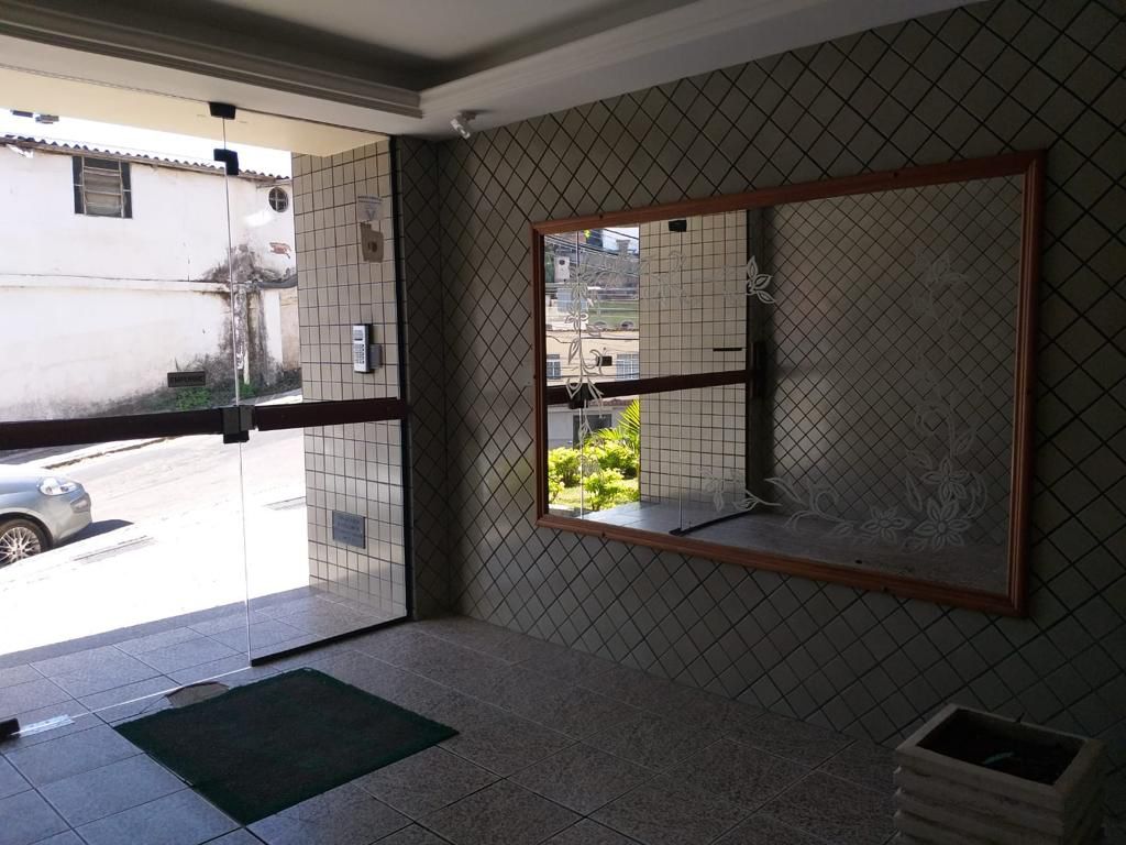 Cobertura com 2 dormitórios para alugar, 140 m² por R$ 3.500,00 - Santa Cecília - Juiz de Fora/MG