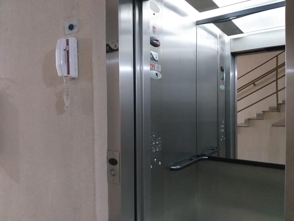 Cobertura com 2 dormitórios para alugar, 140 m² por R$ 3.500,00 - Santa Cecília - Juiz de Fora/MG