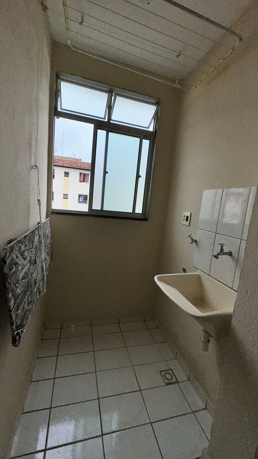 Apartamento com 2 dormitórios para alugar, 48 m² por R$ 927,00/mês - Vivendas da Serra - Juiz de Fora/MG