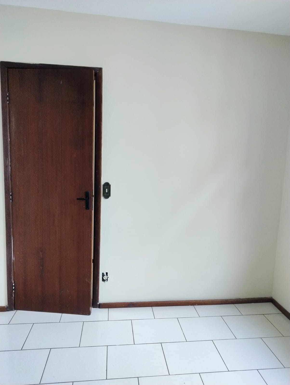 Apartamento com 2 dormitórios para alugar, 48 m² por R$ 927,00/mês - Vivendas da Serra - Juiz de Fora/MG