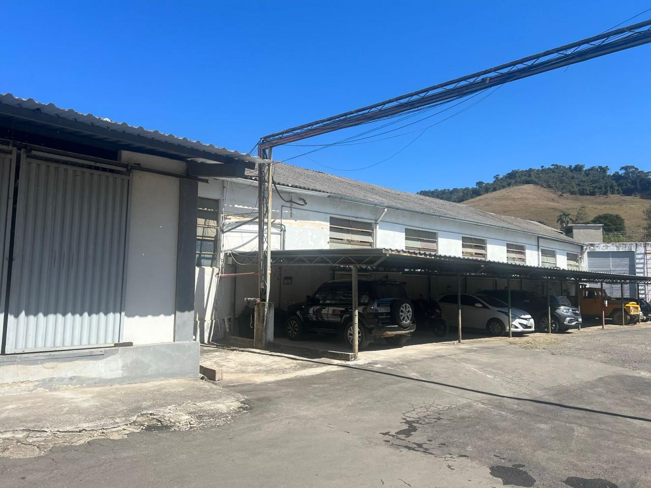 Galpão para alugar, 1.000 m² por R$ 10.000/mês - Floresta - Juiz de Fora/MG