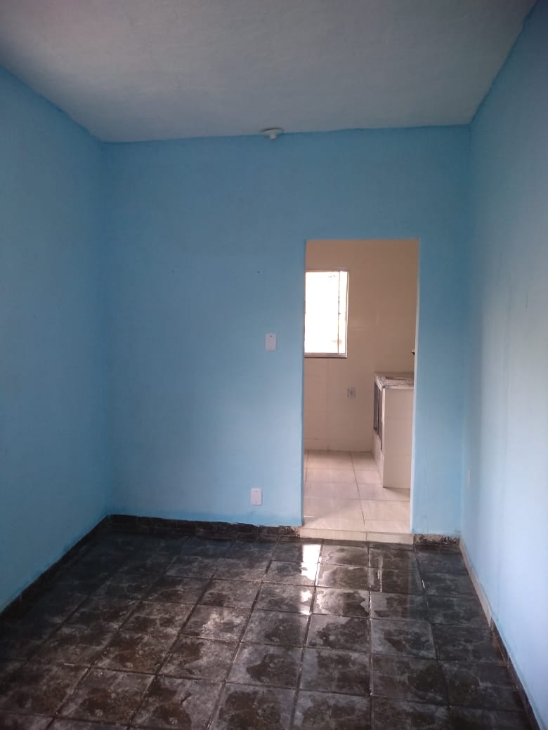 Casa com 03 dormitórios para venda por R$170.000,00 -Ipiranga - Juiz de Fora/MG