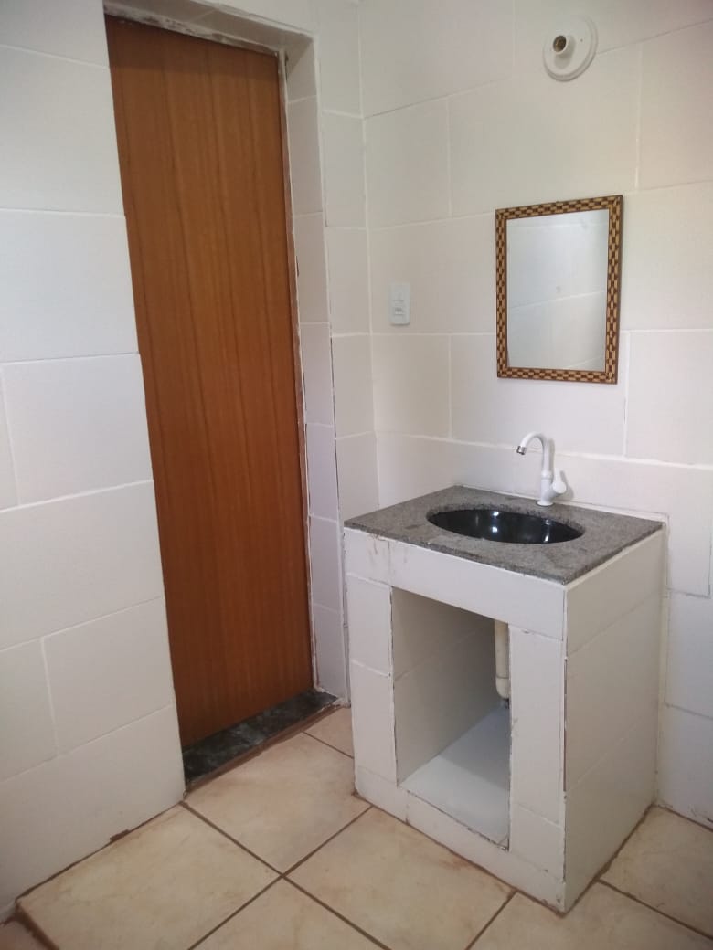 Casa com 03 dormitórios para venda por R$170.000,00 -Ipiranga - Juiz de Fora/MG