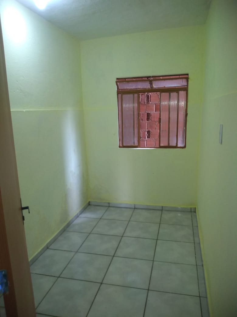 Casa com 03 dormitórios para venda por R$170.000,00 -Ipiranga - Juiz de Fora/MG