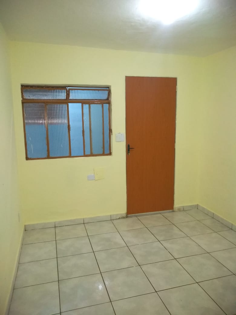 Casa com 03 dormitórios para venda por R$170.000,00 -Ipiranga - Juiz de Fora/MG