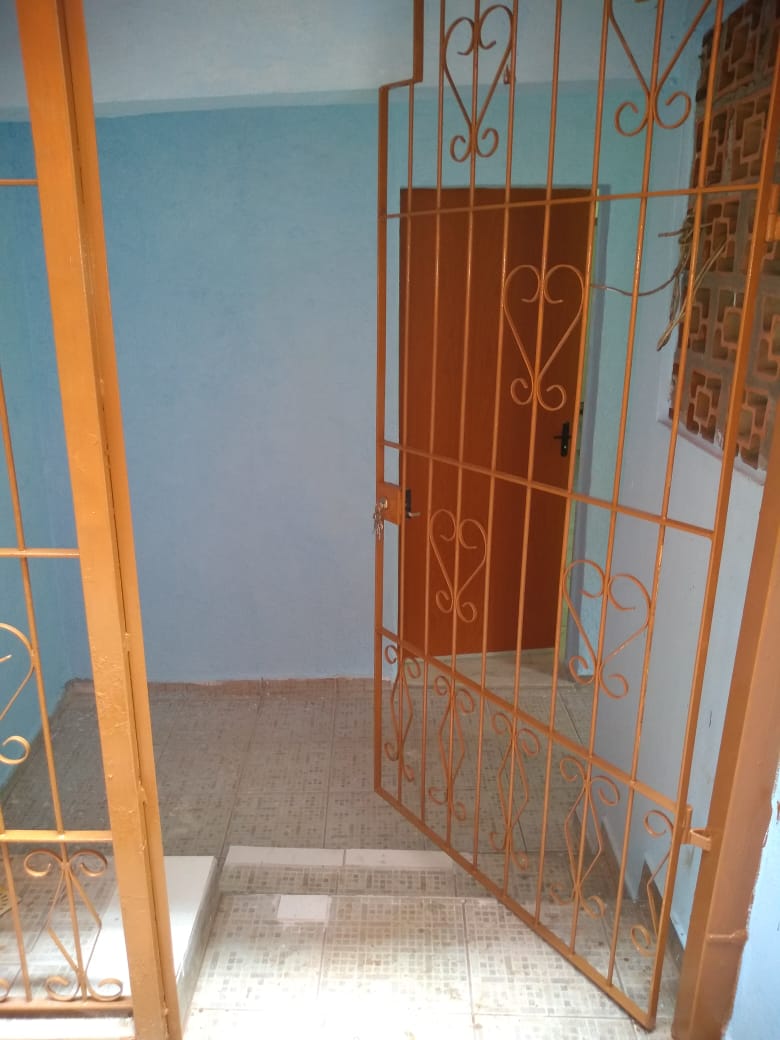 Casa com 03 dormitórios para venda por R$170.000,00 -Ipiranga - Juiz de Fora/MG